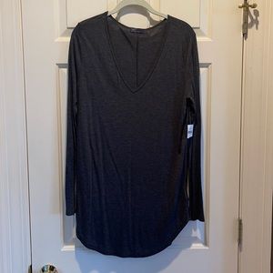 Charcoal GAP v-neck long t-shirt long sleeved